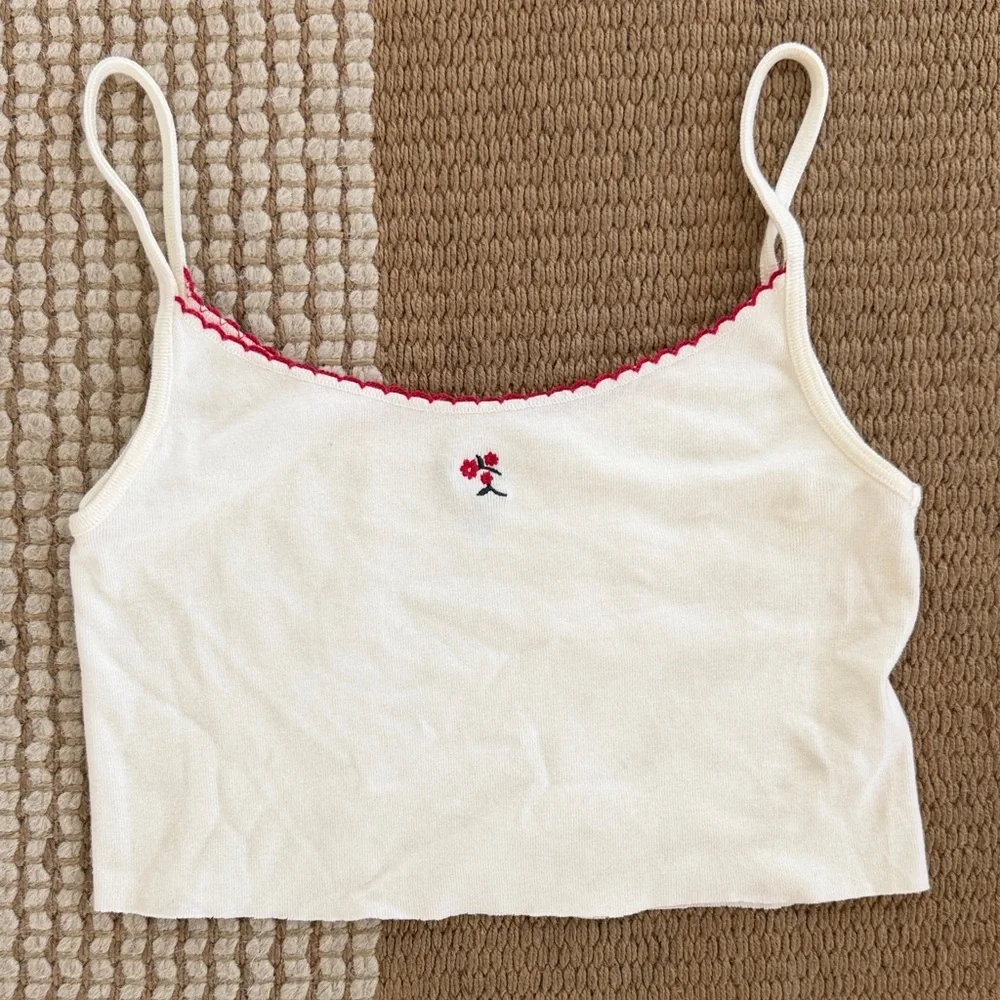 Brandy Melville White Cropped Tank with Red Trim and Embroidered Cherry - Picture 2 of 3